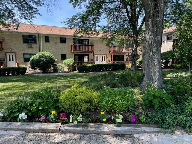 284 Sneden Place W 284, Spring Valley, NY 10977