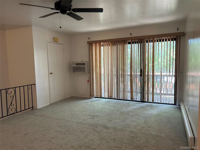284 Sneden Place W 284, Spring Valley, NY 10977