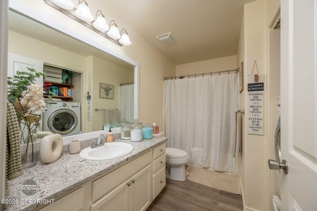 7515 White Hawk Drive, Anchorage, AK 99507