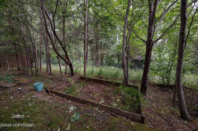 7515 White Hawk Drive, Anchorage, AK 99507