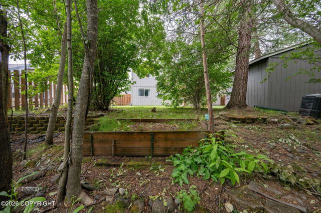 7515 White Hawk Drive, Anchorage, AK 99507