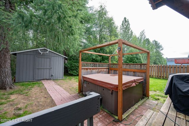 7515 White Hawk Drive, Anchorage, AK 99507