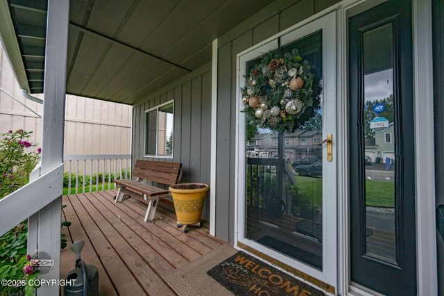 7515 White Hawk Drive, Anchorage, AK 99507