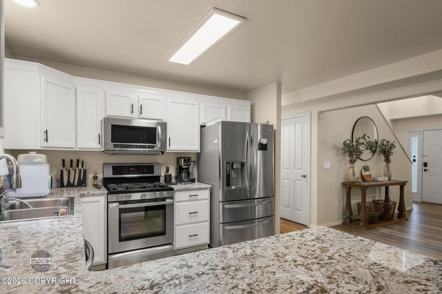 7515 White Hawk Drive, Anchorage, AK 99507