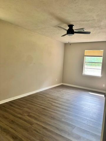 10922 Lockgate Lane, Houston, TX 77048