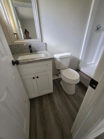 10922 Lockgate Lane, Houston, TX 77048