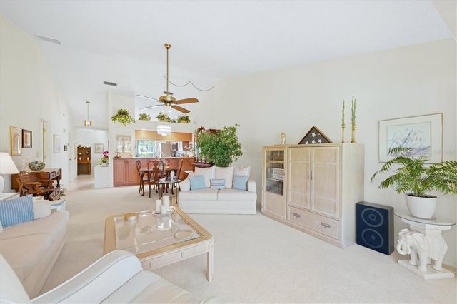 6089 CLUBSIDE DRIVE 7686, Sarasota, FL 34243