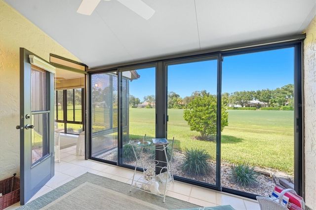 6089 CLUBSIDE DRIVE 7686, Sarasota, FL 34243