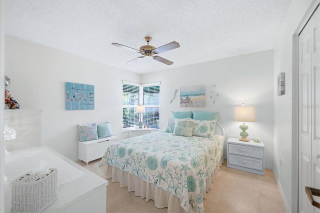 6089 CLUBSIDE DRIVE 7686, Sarasota, FL 34243