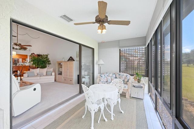 6089 CLUBSIDE DRIVE 7686, Sarasota, FL 34243