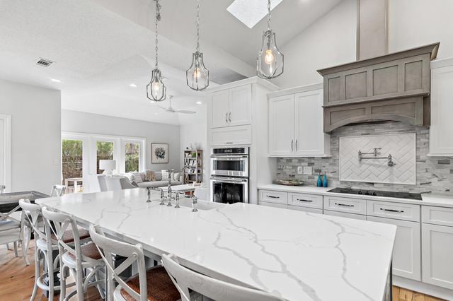 1402 E Baytowne Avenue, Miramar Beach, FL 32550