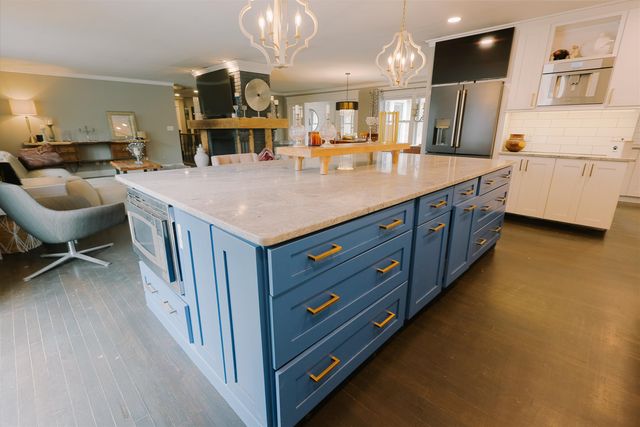 1 Bona Vista Drive, Bow, NH 03304