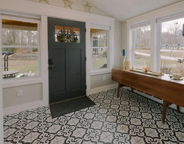 1 Bona Vista Drive, Bow, NH 03304