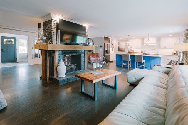 1 Bona Vista Drive, Bow, NH 03304