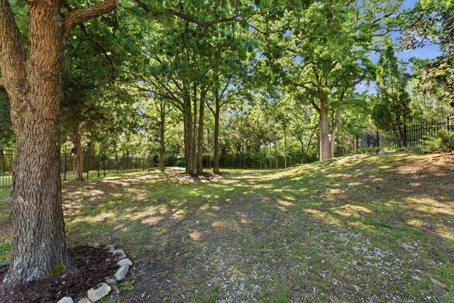 9429 Weatherly Dr, Brentwood, TN 37027