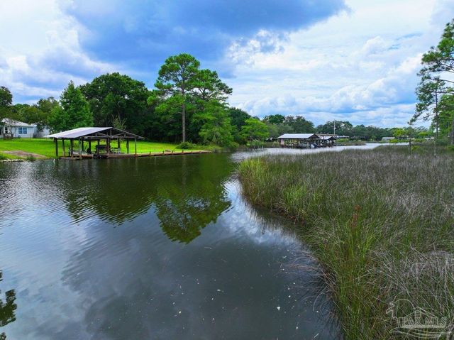 12535 Ophelia Dr, Pensacola, FL 32506