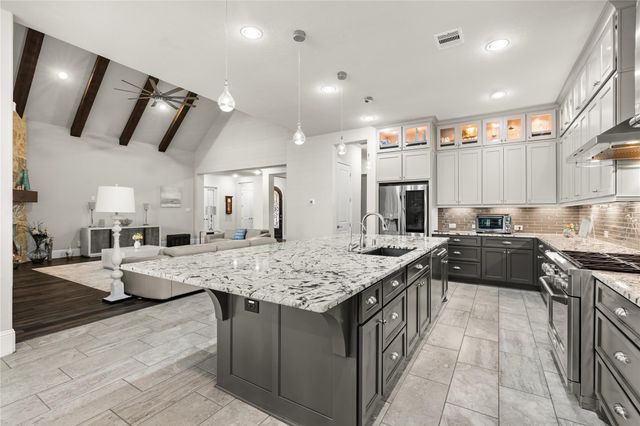 6918 Champion Trail, Katy, TX 77493