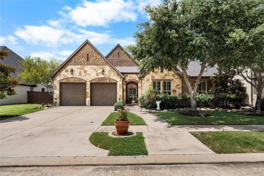 6918 Champion Trail, Katy, TX 77493