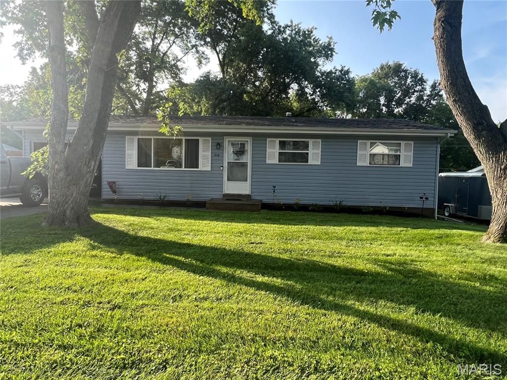 216 Charlotte Drive, Gray Summit, MO 63039