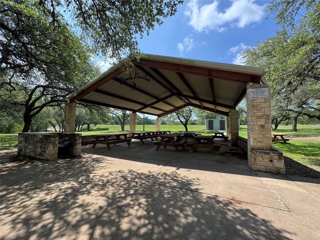 1306 Daviot DR, Spicewood, TX 78669