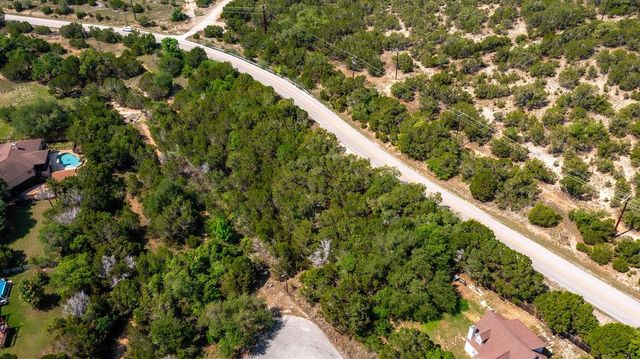 1306 Daviot DR, Spicewood, TX 78669