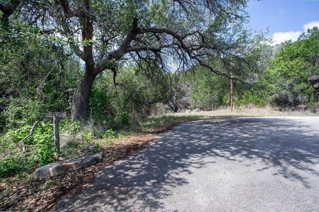 1306 Daviot DR, Spicewood, TX 78669