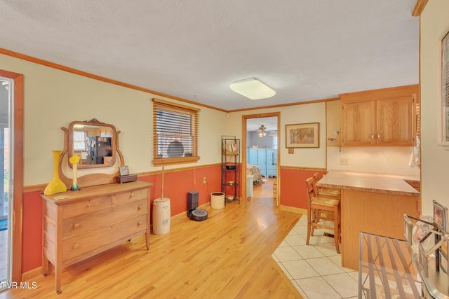 473 Oak Grove Road, Gray, TN 37615