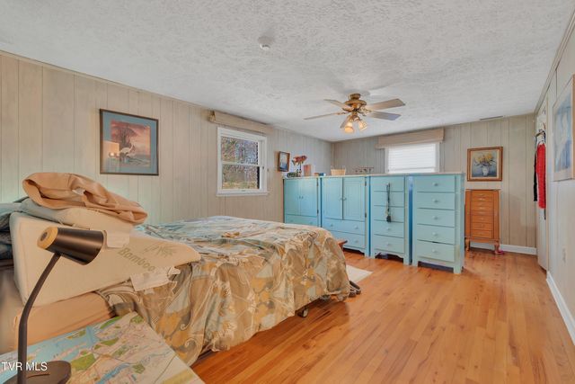 473 Oak Grove Road, Gray, TN 37615