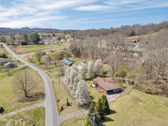 473 Oak Grove Road, Gray, TN 37615