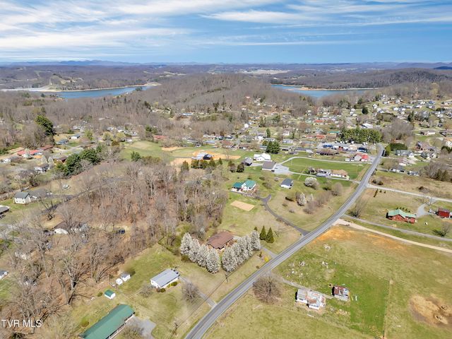 473 Oak Grove Road, Gray, TN 37615