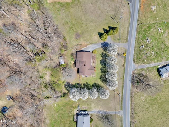 473 Oak Grove Road, Gray, TN 37615