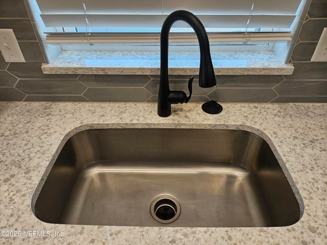 11340 BREAKERS BAY Way, Jacksonville, FL 32256