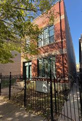 1454 W Ohio Street, Chicago, IL 60642