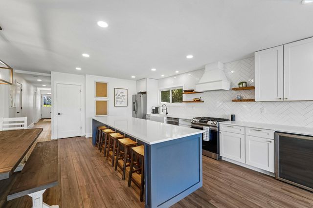 923 SHORT RD, Baltimore, MD 21222
