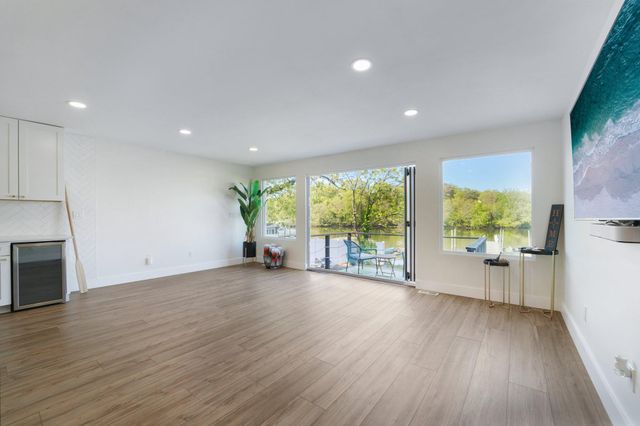 923 SHORT RD, Baltimore, MD 21222