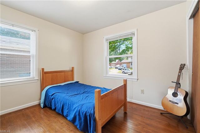 207 Dabney DR, Newport News, VA 23602