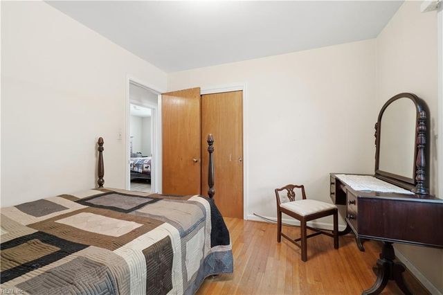 207 Dabney DR, Newport News, VA 23602