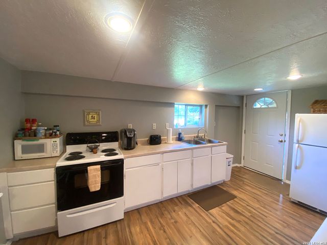 13405 GEORGE RD, San Antonio, TX 78230