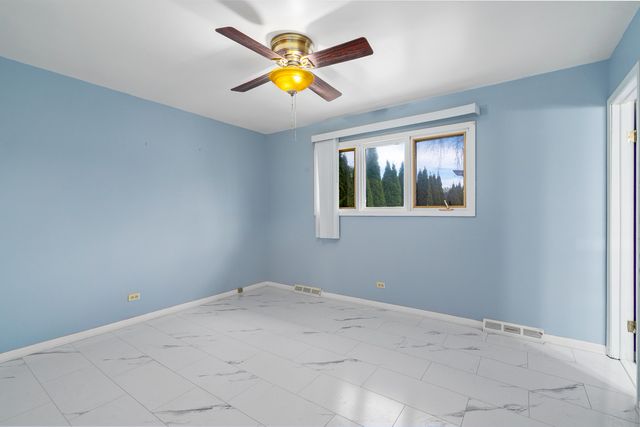 12305 Derby Lane, Orland Park, IL 60467