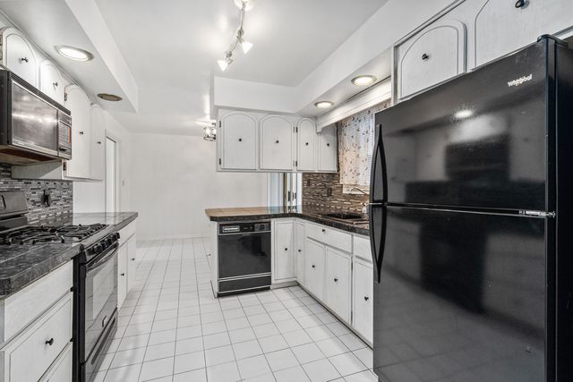 12305 Derby Lane, Orland Park, IL 60467