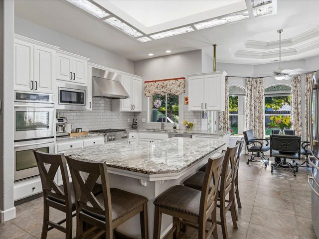 6551 N Selland Avenue, Fresno, CA 93711