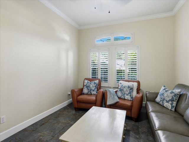 6551 N Selland Avenue, Fresno, CA 93711