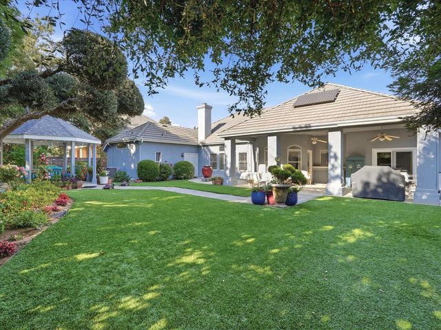 6551 N Selland Avenue, Fresno, CA 93711