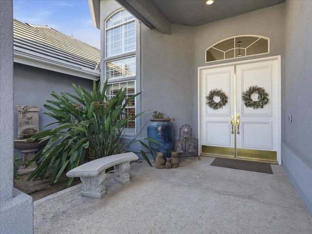6551 N Selland Avenue, Fresno, CA 93711