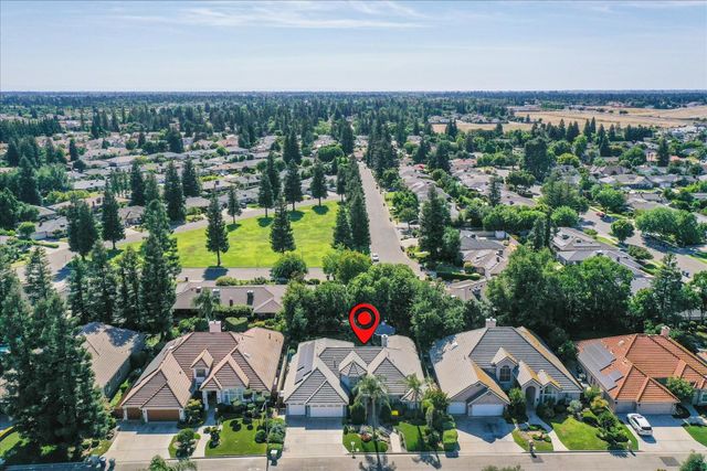 6551 N Selland Avenue, Fresno, CA 93711