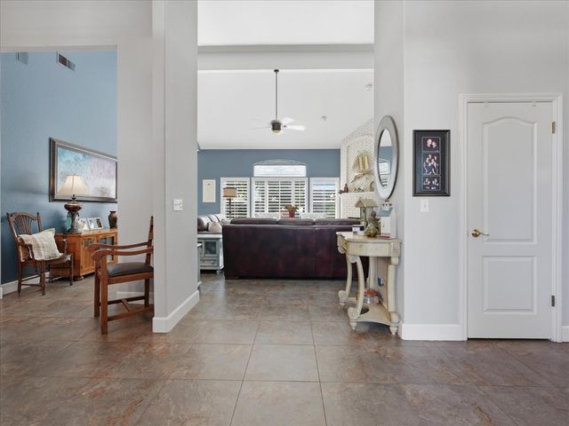 6551 N Selland Avenue, Fresno, CA 93711