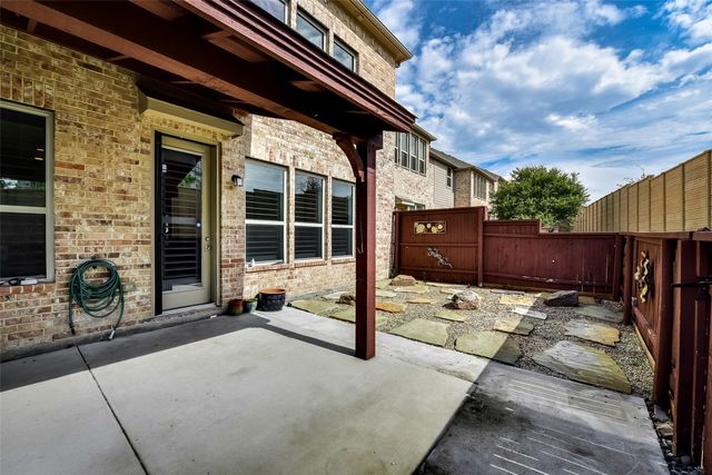 6112 Black Swan Circle, Garland, TX 75044