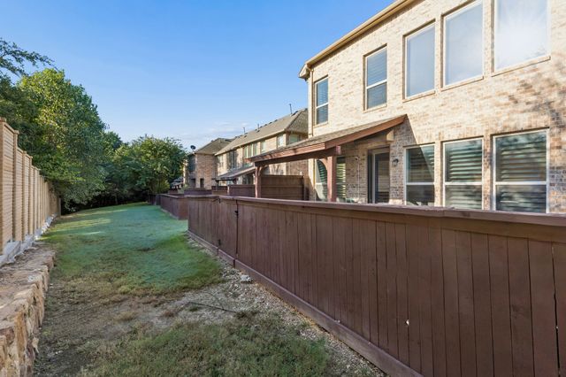 6112 Black Swan Circle, Garland, TX 75044