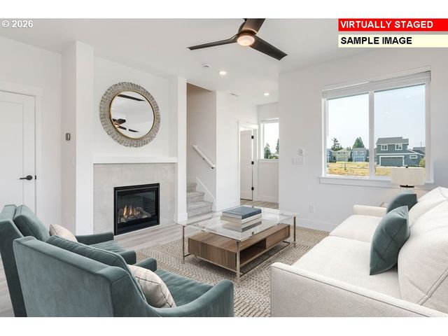 4272 Se CENTURY Blvd, Hillsboro, OR 97123