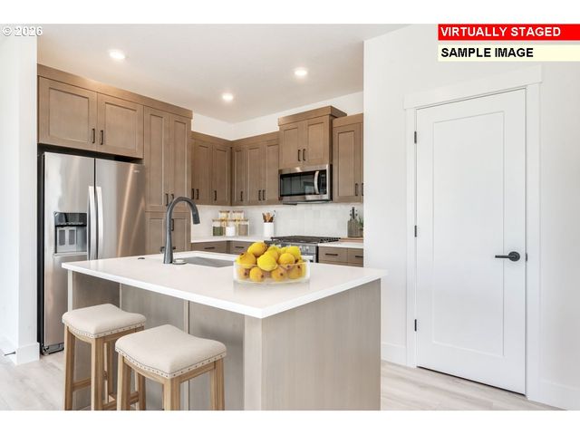 4272 Se CENTURY Blvd, Hillsboro, OR 97123